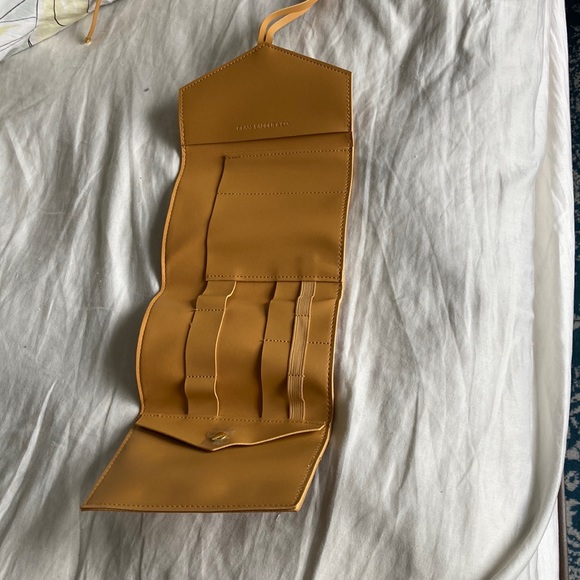 Cute electronics purse organizer - Picture 1 of 2